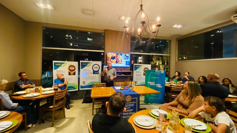 Palestra sobre Dependência Digital e Transtorno de Jogo